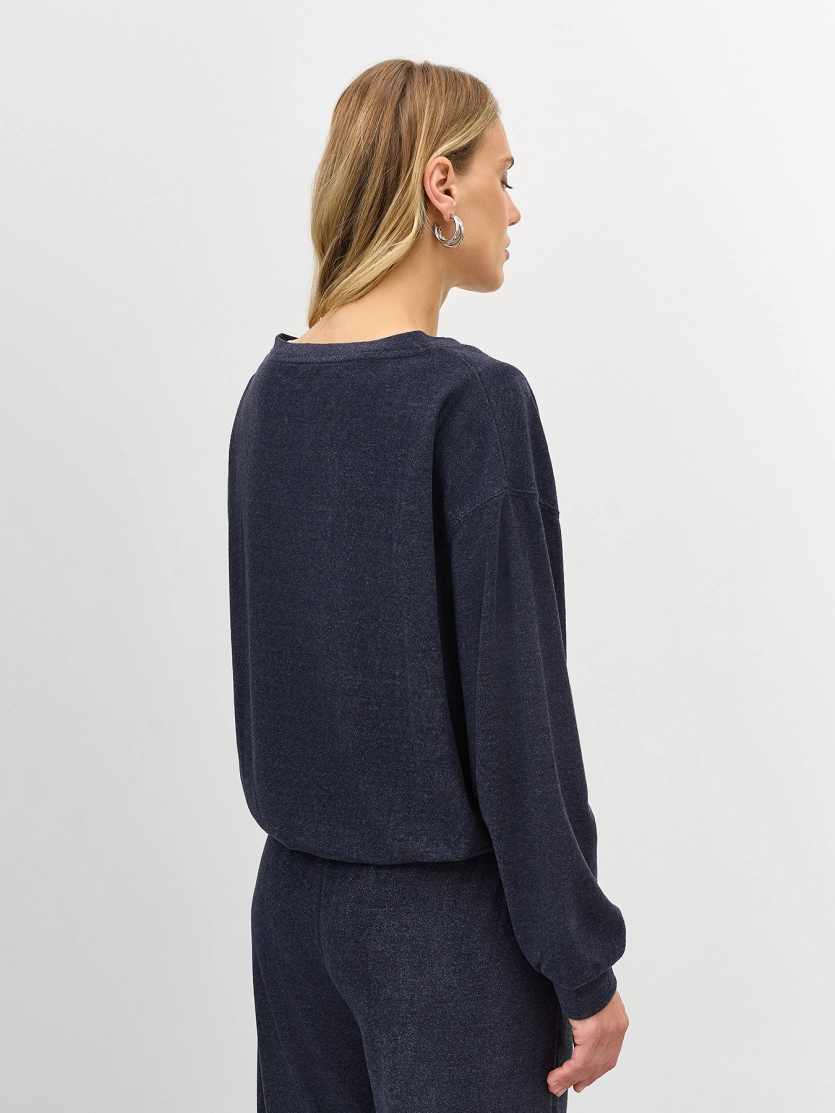 Джемпер с имитацией многослойности