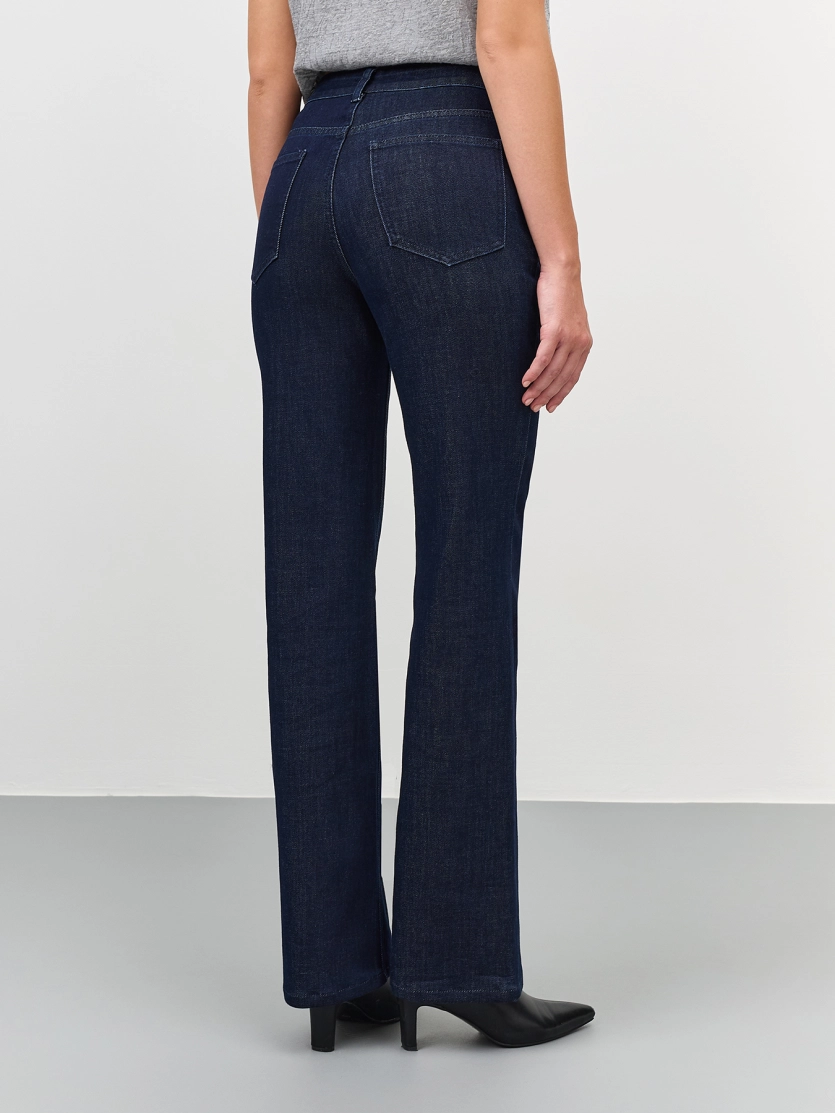 Классические джинсы Bootcut