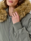 Oversize бомбер с меховым капюшоном