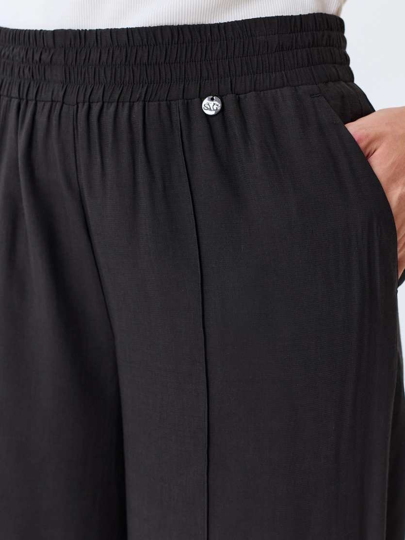 Легкие брюки с кулиской по низу