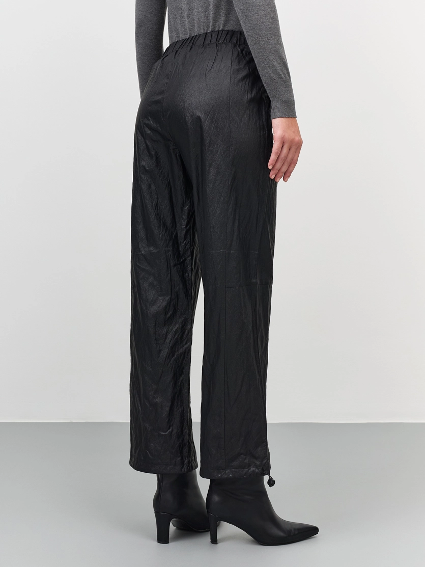 Джоггеры из фактурной ткани