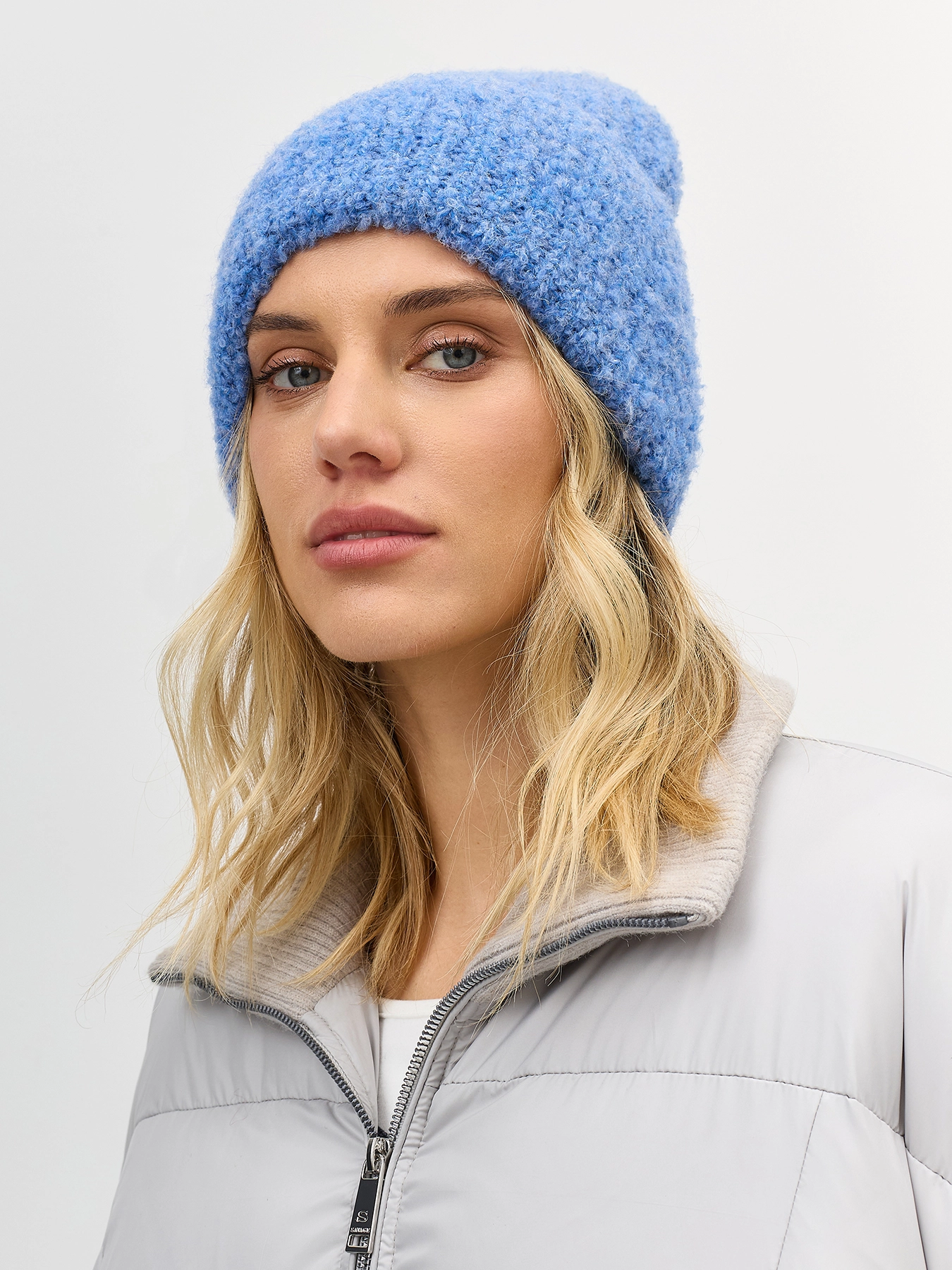 Яркая шапка бини с ангорой SAVAGE