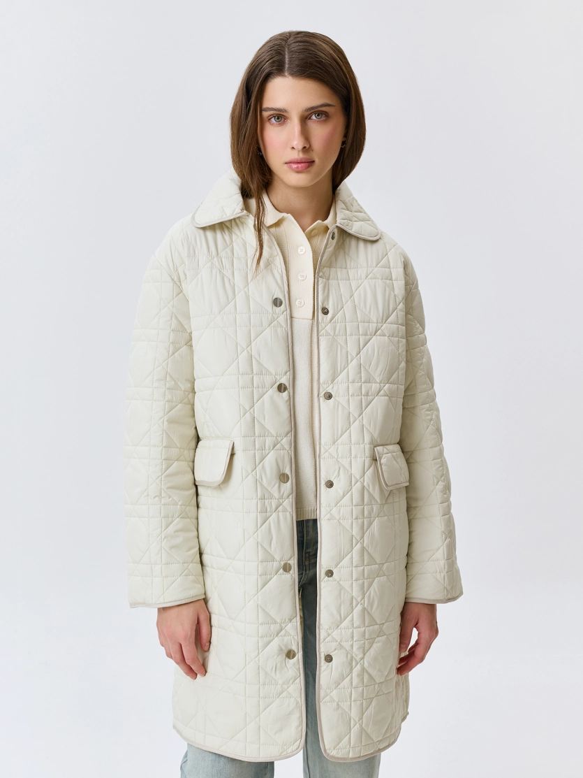 Укороченное стеганое пальто