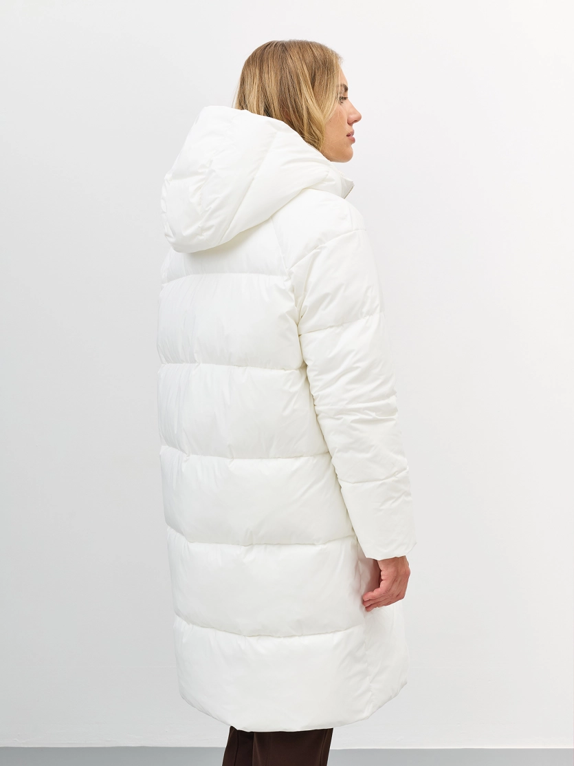 Теплое пальто с квадратной стежкой