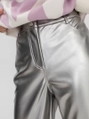 Серебристые брюки из экокожи