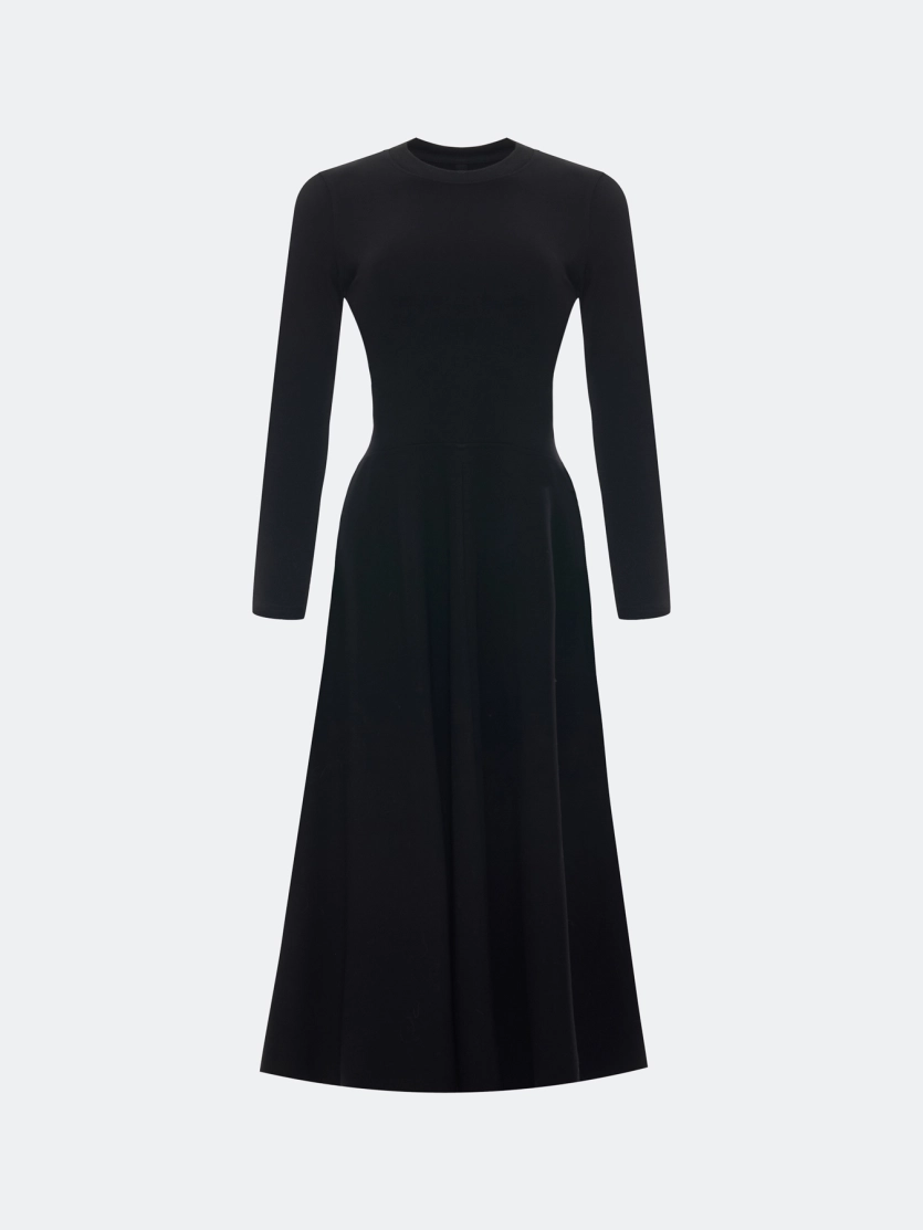 Приталенное трикотажное платье