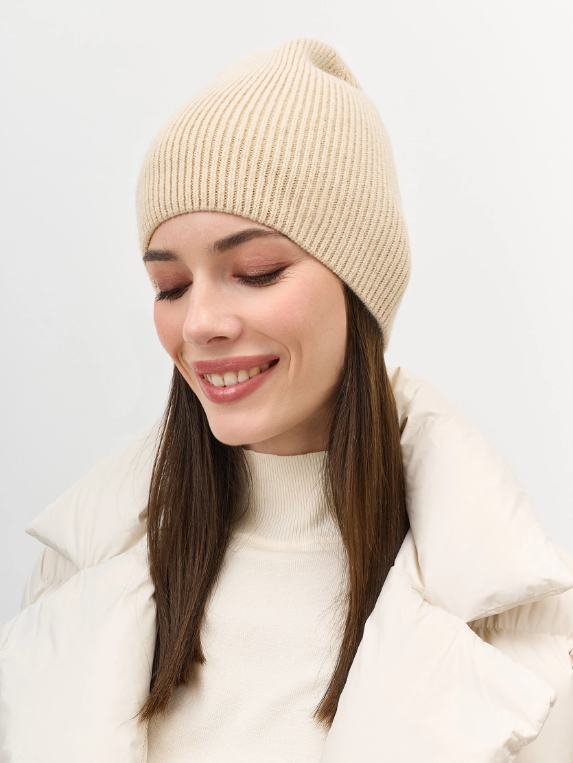 Шапка из вискозы и ангоры