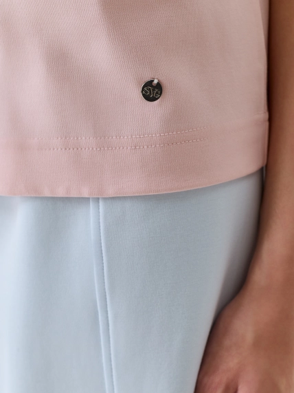 Базовая яркая футболка