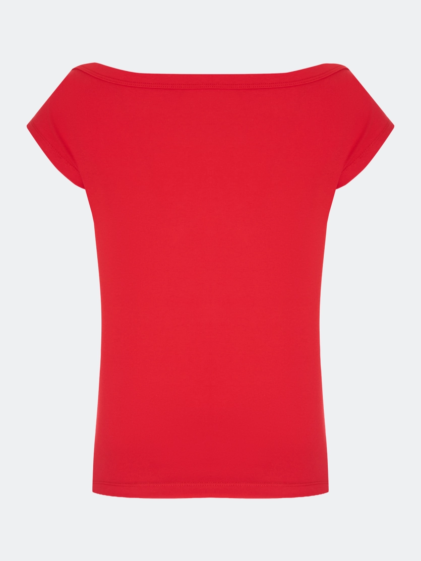 Базовая приталенная футболка