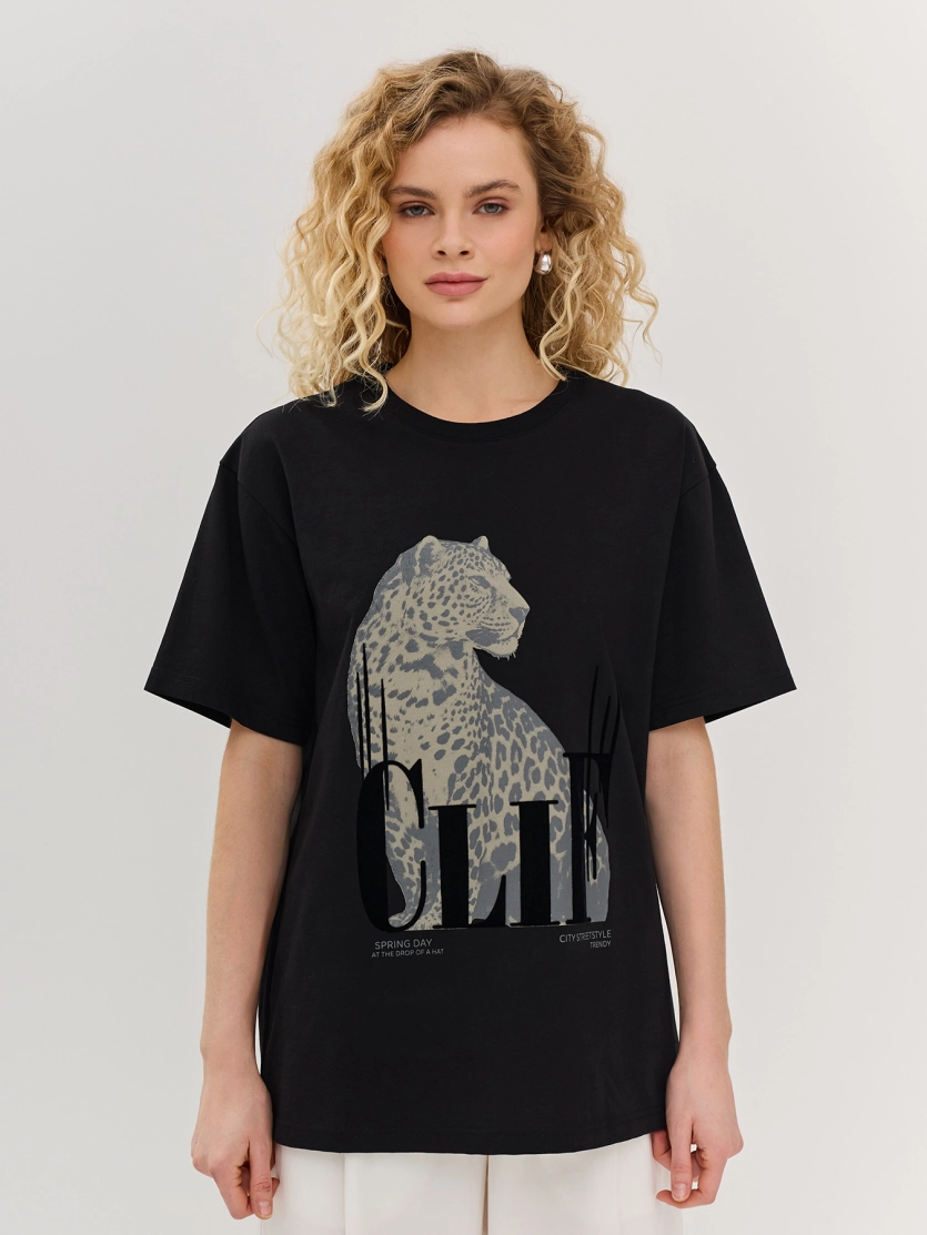 Oversize футболка с принтом