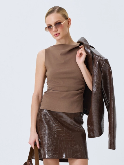 Топ с драпировкой