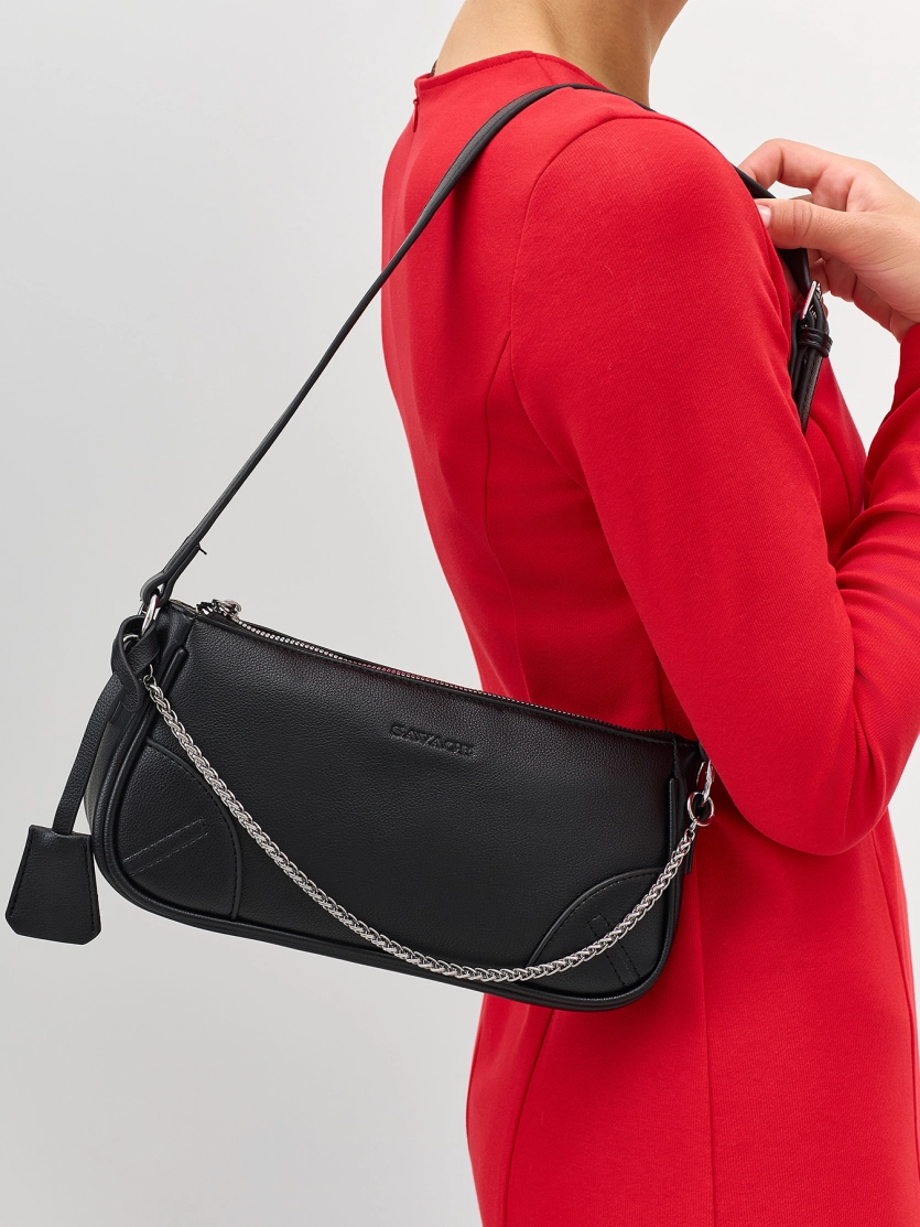 Сумка-такса с декоративной цепочкой