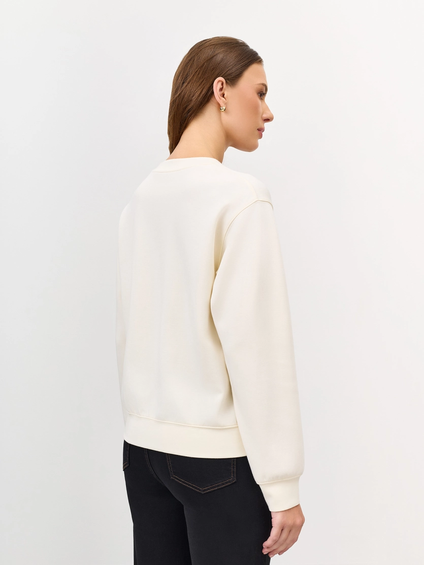 Джемпер из вискозы с V-образным вырезом