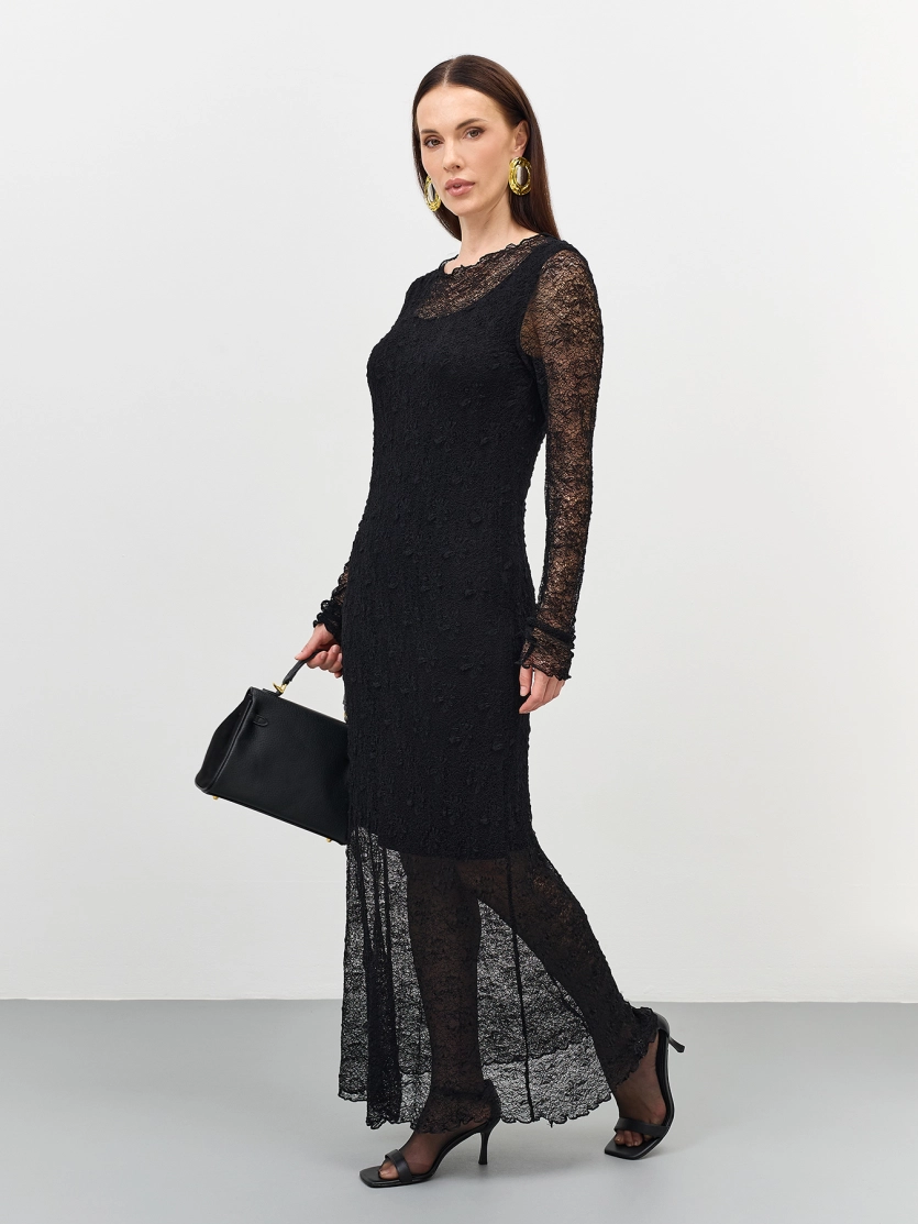 Кружевное платье макси