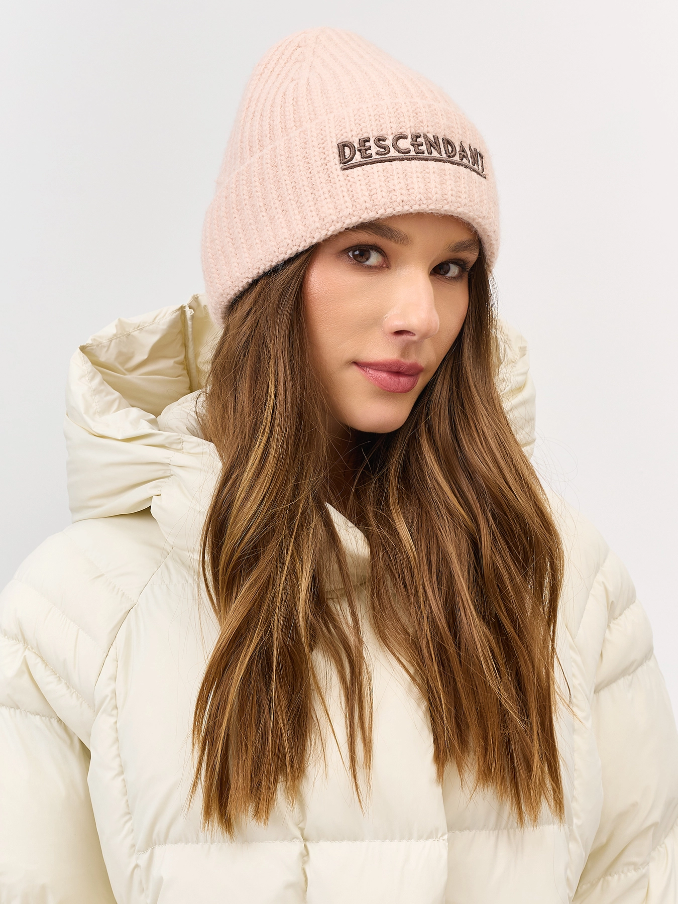 Шапка бини с вышивкой SAVAGE