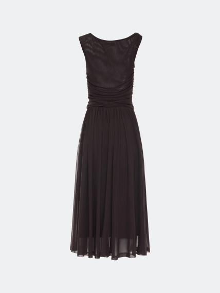 Платье с открытыми плечами