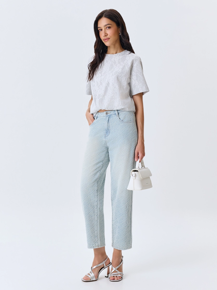 Oversize футболка с кружевом