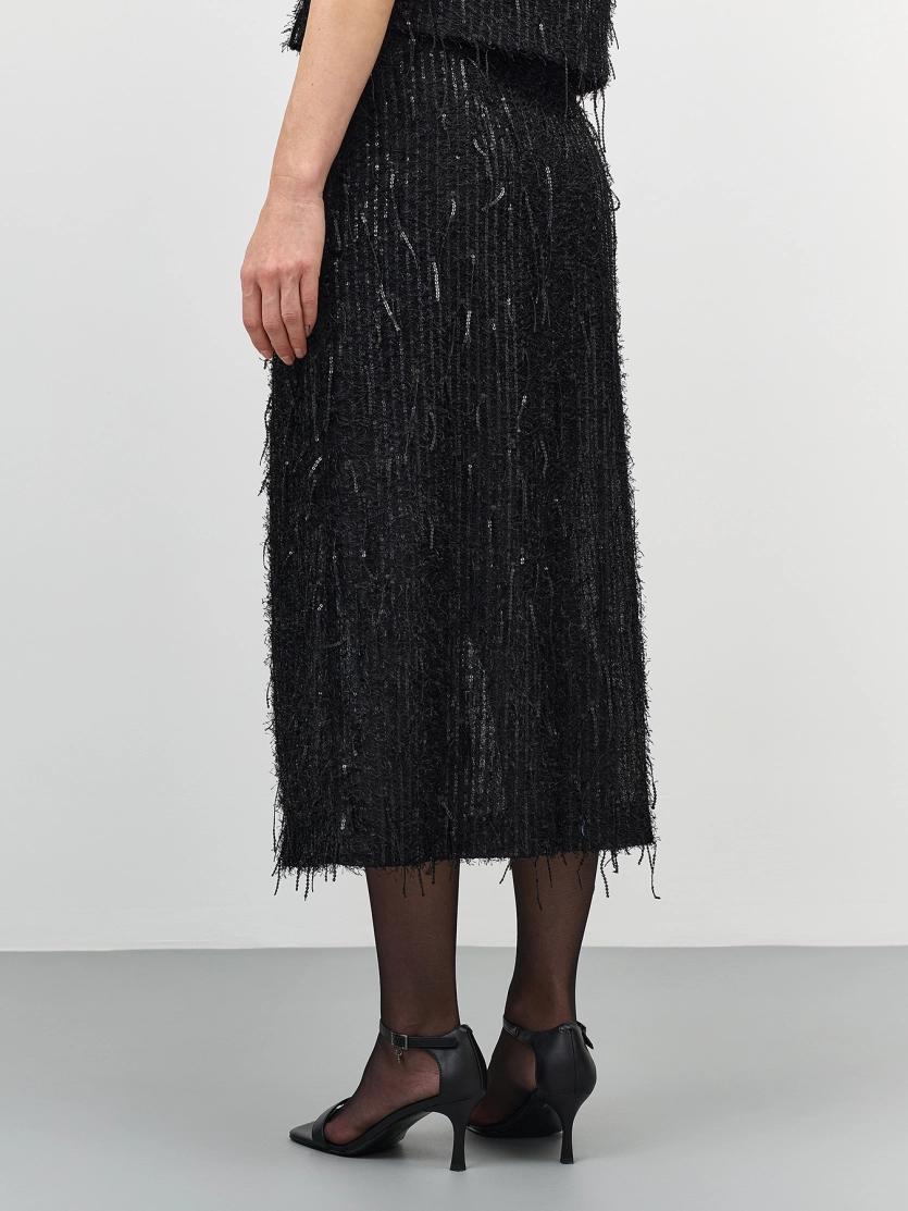 Юбка с пайетками и бахромой