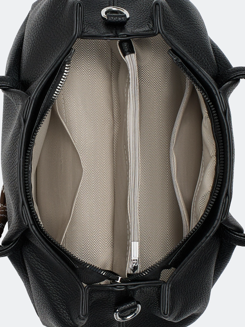 Cумка из эко кожи с акцентным обвесом