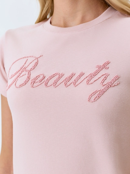 Футболка с вышивкой 