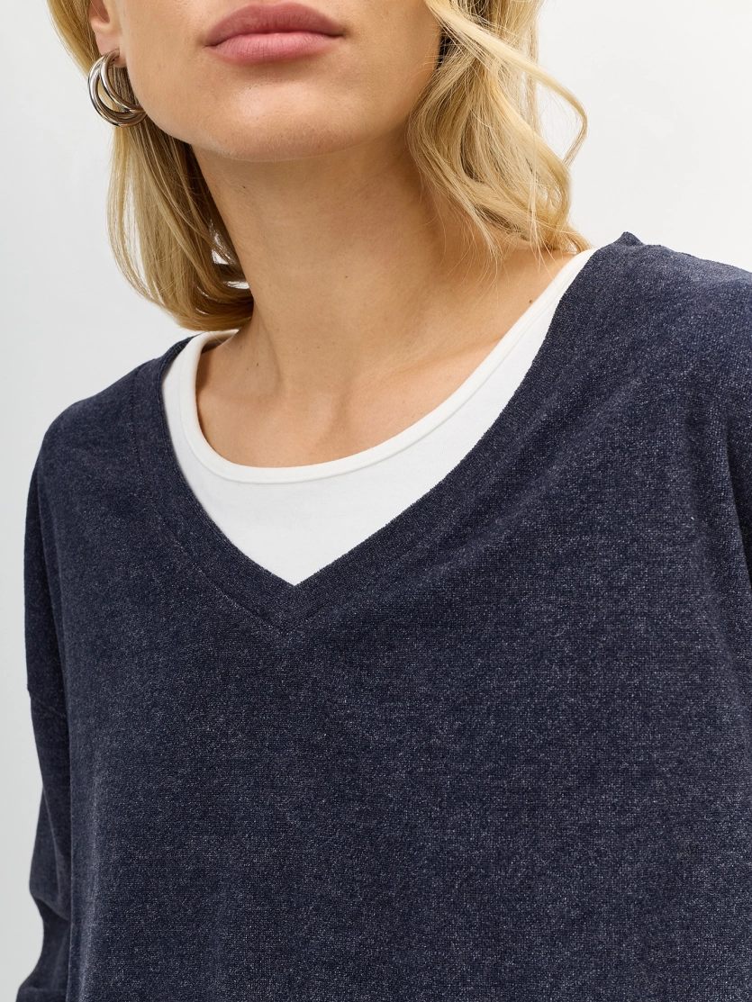 Джемпер с имитацией многослойности